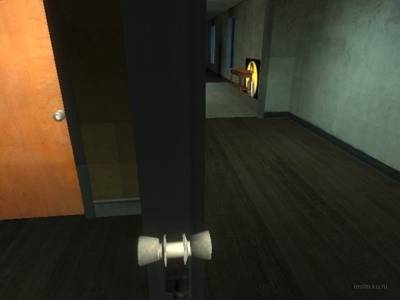 de_across_the_street thumb 13