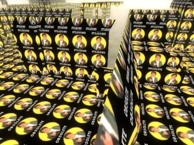 de_gold_dust thumb 23